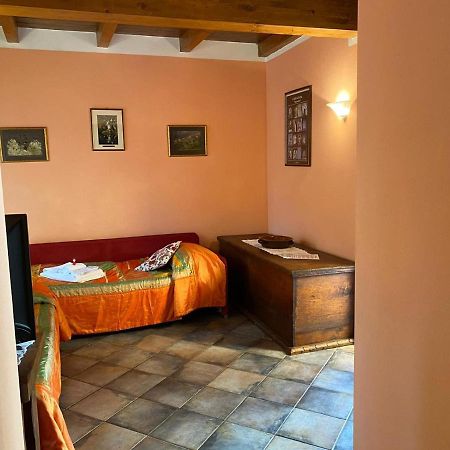 Borgo Delle Panie Bed & Breakfast Careggine ภายนอก รูปภาพ