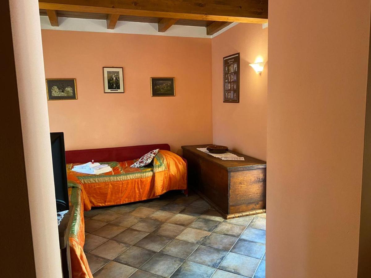 Borgo Delle Panie Bed & Breakfast Careggine ภายนอก รูปภาพ