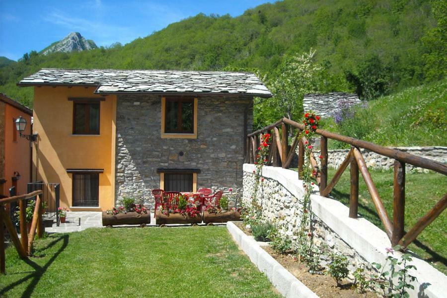 Borgo Delle Panie Bed & Breakfast Careggine ภายนอก รูปภาพ