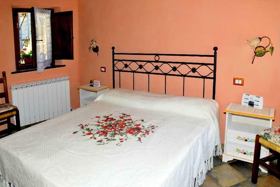 Borgo Delle Panie Bed & Breakfast Careggine ภายนอก รูปภาพ
