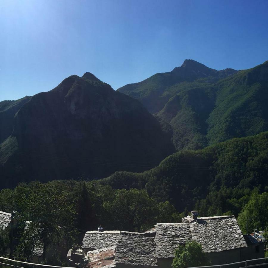 Borgo Delle Panie Bed & Breakfast Careggine ภายนอก รูปภาพ